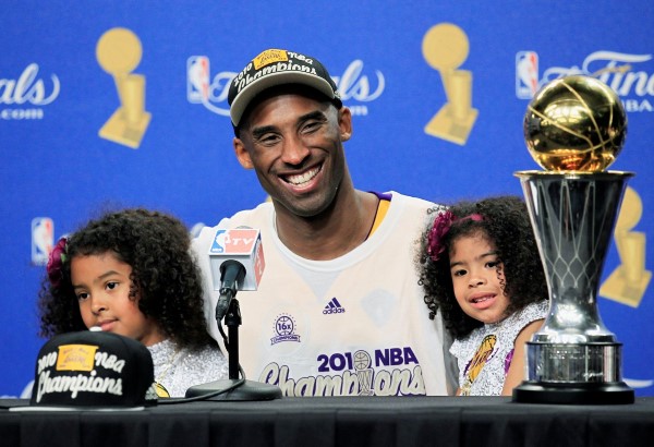 Kobe Bryant con hijas