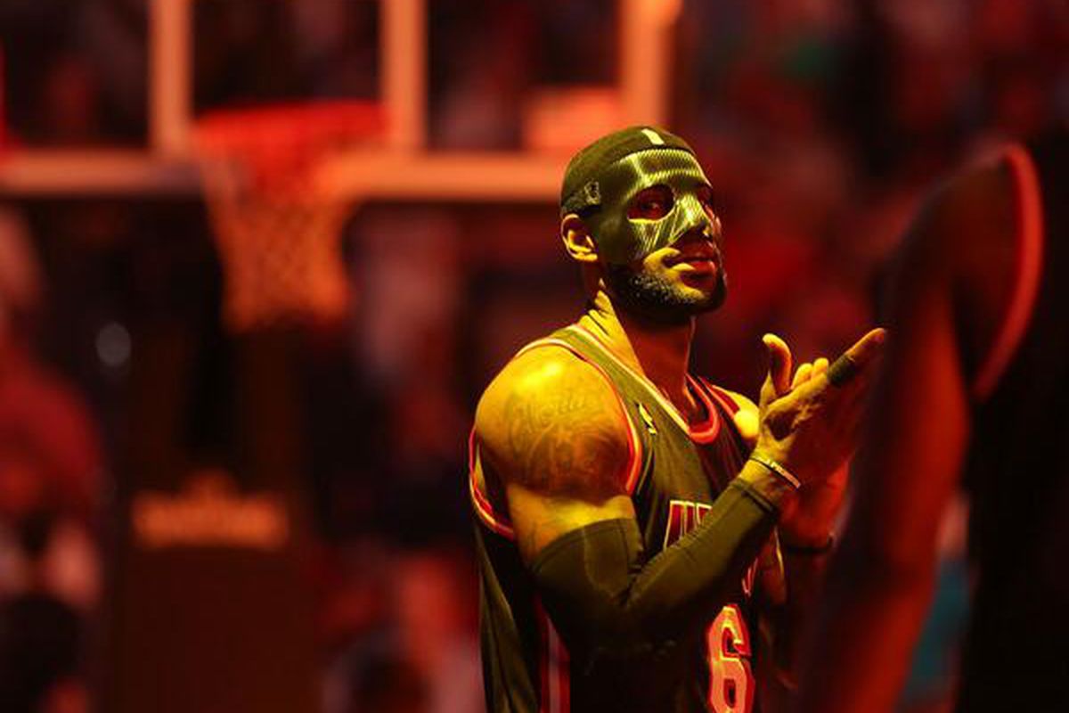 Masked Blessing Máscaras en la NBA Basketball 9plus6