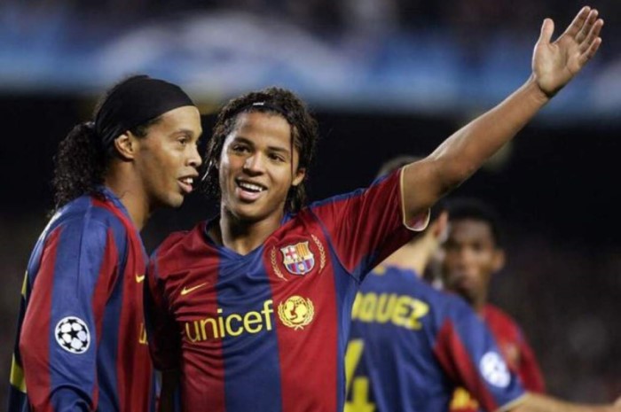 Giovani y Ronaldinho en el Barcelona